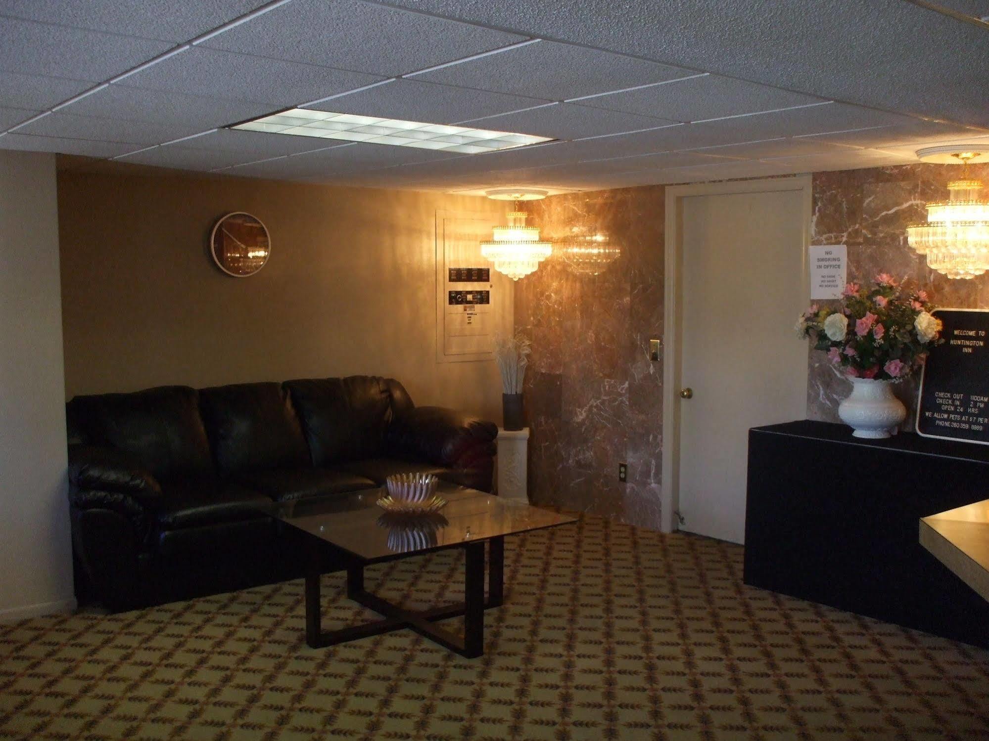 Huntington Inn Bagian luar foto